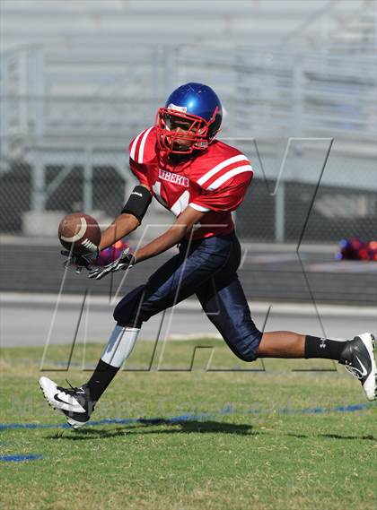 Thumbnail 2 in FR: Bishop Gorman @ Liberty photogallery.