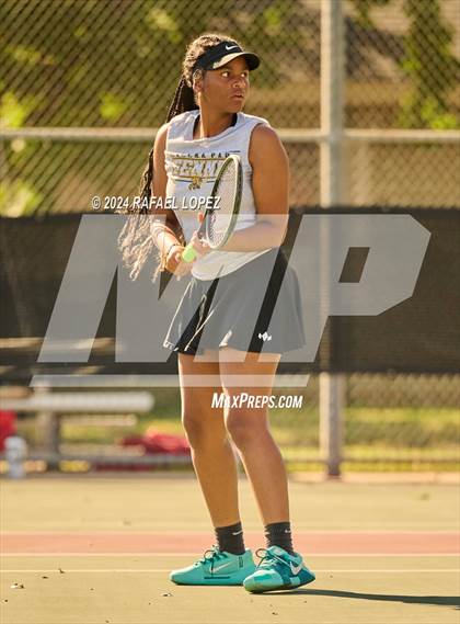 Thumbnail 1 in Fort Bend Kempner @ Galena Park (UIL Tennis 5A Region 3 Bi-District) photogallery.