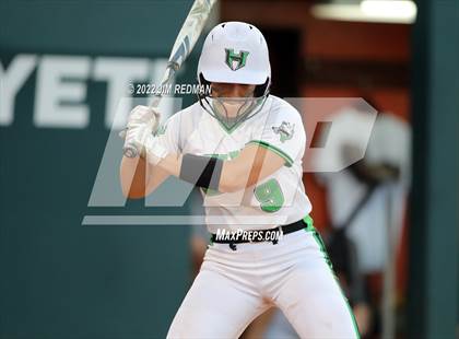 Thumbnail 2 in Iowa Park @ Liberty (UIL 4A Softball Semifinal) photogallery.