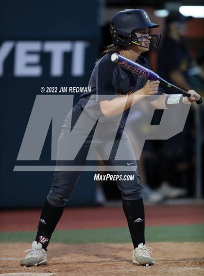 Thumbnail 2 in Iowa Park @ Liberty (UIL 4A Softball Semifinal) photogallery.