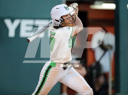 Thumbnail 3 in Iowa Park @ Liberty (UIL 4A Softball Semifinal) photogallery.