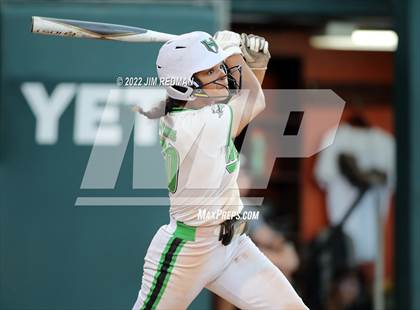 Thumbnail 2 in Iowa Park @ Liberty (UIL 4A Softball Semifinal) photogallery.