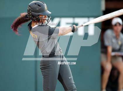 Thumbnail 3 in Iowa Park @ Liberty (UIL 4A Softball Semifinal) photogallery.