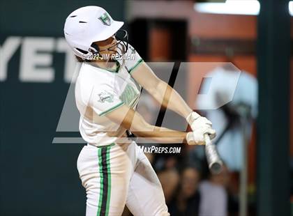 Thumbnail 3 in Iowa Park @ Liberty (UIL 4A Softball Semifinal) photogallery.
