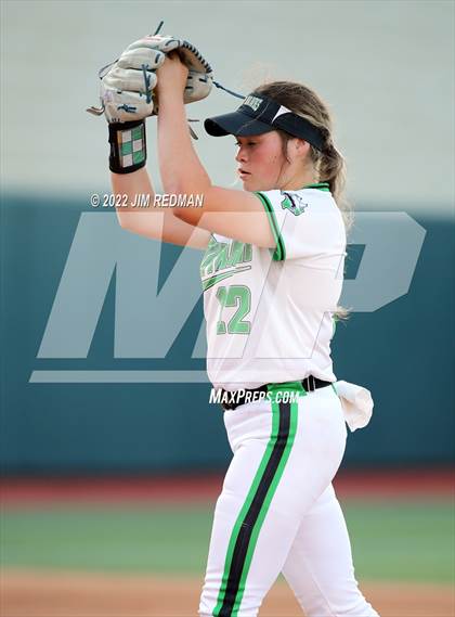 Thumbnail 1 in Iowa Park @ Liberty (UIL 4A Softball Semifinal) photogallery.