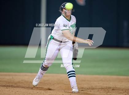 Thumbnail 1 in Iowa Park @ Liberty (UIL 4A Softball Semifinal) photogallery.