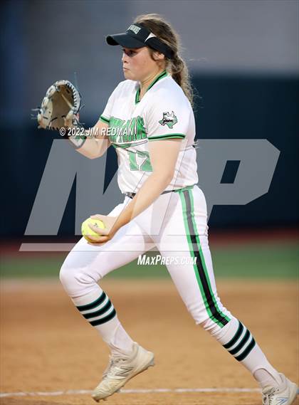 Thumbnail 2 in Iowa Park @ Liberty (UIL 4A Softball Semifinal) photogallery.