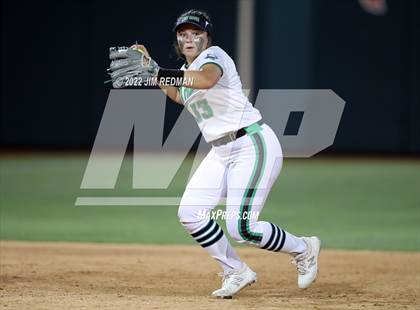 Thumbnail 2 in Iowa Park @ Liberty (UIL 4A Softball Semifinal) photogallery.