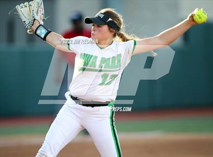 Thumbnail 3 in Iowa Park @ Liberty (UIL 4A Softball Semifinal) photogallery.