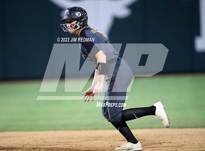 Thumbnail 1 in Iowa Park @ Liberty (UIL 4A Softball Semifinal) photogallery.