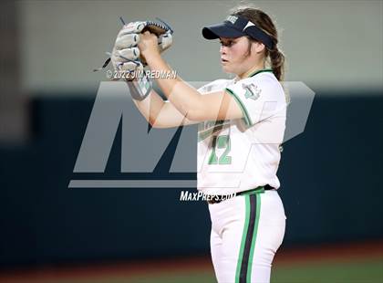 Thumbnail 2 in Iowa Park @ Liberty (UIL 4A Softball Semifinal) photogallery.