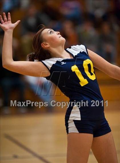 Thumbnail 1 in East Lyme vs. Kennedy (CIAC Class L Second Round) photogallery.