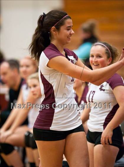 Thumbnail 1 in East Lyme vs. Kennedy (CIAC Class L Second Round) photogallery.