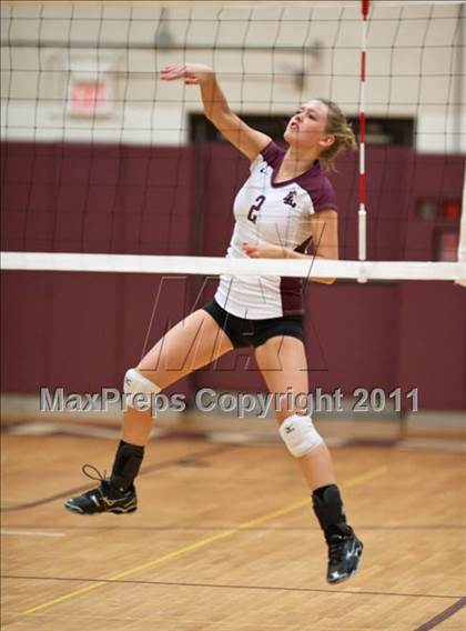 Thumbnail 2 in East Lyme vs. Kennedy (CIAC Class L Second Round) photogallery.
