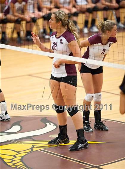 Thumbnail 3 in East Lyme vs. Kennedy (CIAC Class L Second Round) photogallery.