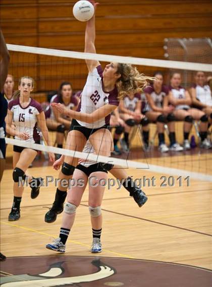 Thumbnail 1 in East Lyme vs. Kennedy (CIAC Class L Second Round) photogallery.