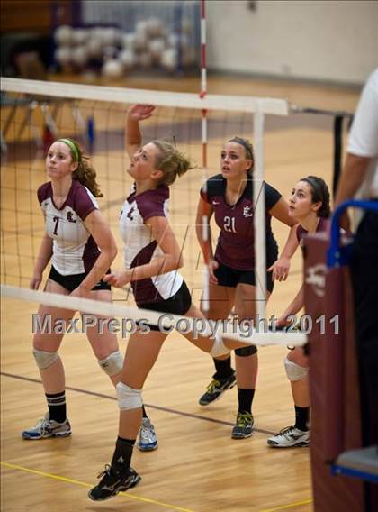 Thumbnail 3 in East Lyme vs. Kennedy (CIAC Class L Second Round) photogallery.