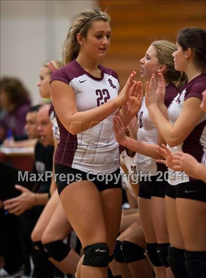 Thumbnail 1 in East Lyme vs. Kennedy (CIAC Class L Second Round) photogallery.