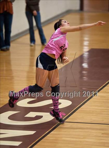 Thumbnail 2 in East Lyme vs. Kennedy (CIAC Class L Second Round) photogallery.