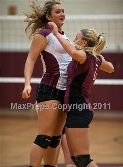 Thumbnail 3 in East Lyme vs. Kennedy (CIAC Class L Second Round) photogallery.