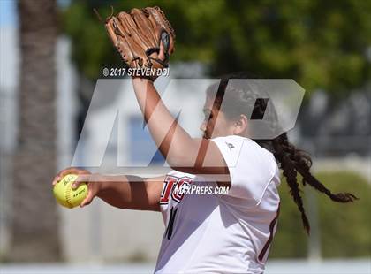 Thumbnail 2 in King @ Norco photogallery.
