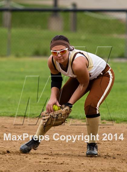 Thumbnail 1 in Burrell vs Highlands  photogallery.