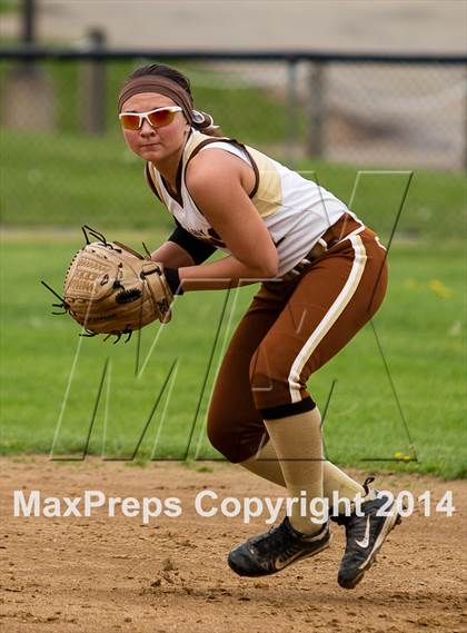 Thumbnail 2 in Burrell vs Highlands  photogallery.