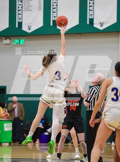 Thumbnail 1 in Marlboro Central vs. Ardsley (NYSPHSAA Class A Regional Semifinal) photogallery.