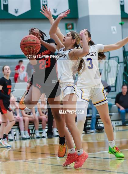 Thumbnail 2 in Marlboro Central vs. Ardsley (NYSPHSAA Class A Regional Semifinal) photogallery.
