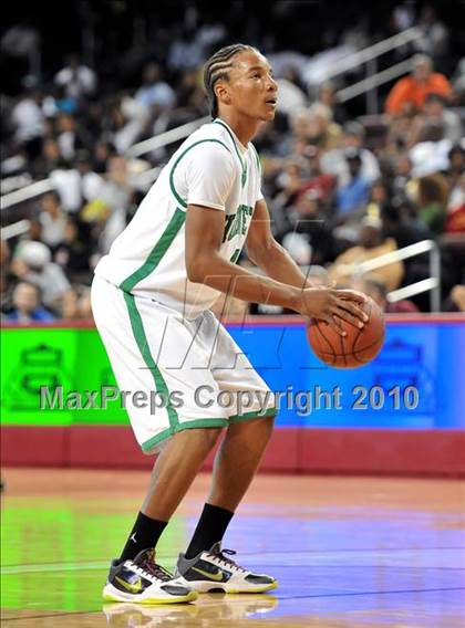 Thumbnail 3 in Compton vs. Lincoln (CIF SoCal D2 Final) photogallery.