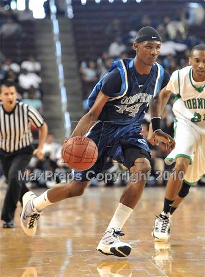 Thumbnail 1 in Compton vs. Lincoln (CIF SoCal D2 Final) photogallery.