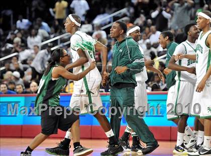 Thumbnail 1 in Compton vs. Lincoln (CIF SoCal D2 Final) photogallery.