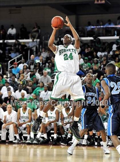 Thumbnail 1 in Compton vs. Lincoln (CIF SoCal D2 Final) photogallery.