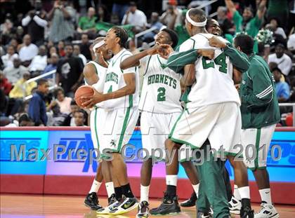 Thumbnail 1 in Compton vs. Lincoln (CIF SoCal D2 Final) photogallery.
