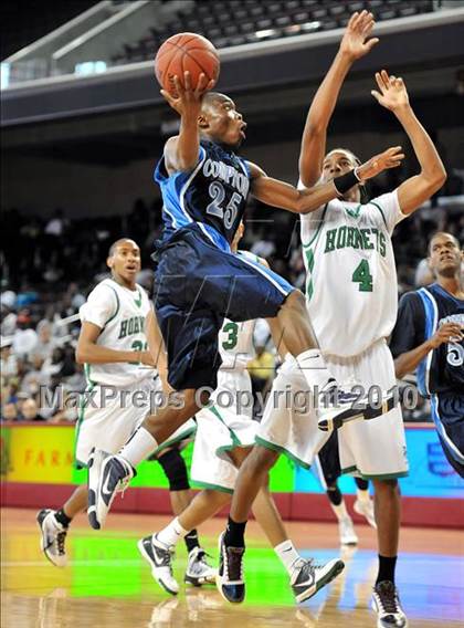 Thumbnail 3 in Compton vs. Lincoln (CIF SoCal D2 Final) photogallery.