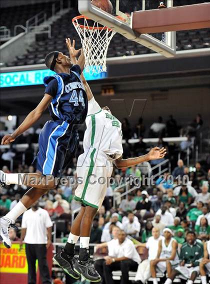 Thumbnail 1 in Compton vs. Lincoln (CIF SoCal D2 Final) photogallery.