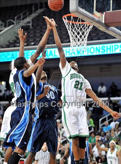 Thumbnail 1 in Compton vs. Lincoln (CIF SoCal D2 Final) photogallery.