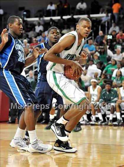 Thumbnail 1 in Compton vs. Lincoln (CIF SoCal D2 Final) photogallery.