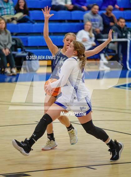 Thumbnail 3 in Lanier Christian Academy vs. The King's Academy (GAPPS 1-AA Semifinals) photogallery.