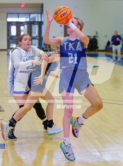 Thumbnail 2 in Lanier Christian Academy vs. The King's Academy (GAPPS 1-AA Semifinals) photogallery.