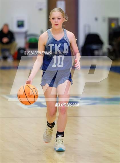 Thumbnail 2 in Lanier Christian Academy vs. The King's Academy (GAPPS 1-AA Semifinals) photogallery.