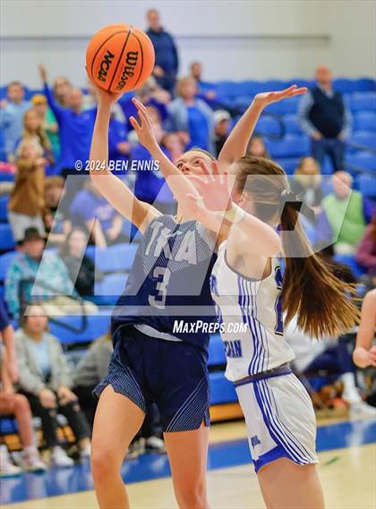 Thumbnail 1 in Lanier Christian Academy vs. The King's Academy (GAPPS 1-AA Semifinals) photogallery.