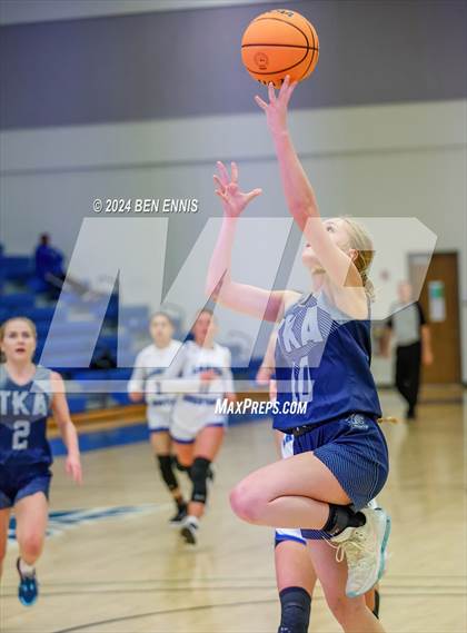 Thumbnail 3 in Lanier Christian Academy vs. The King's Academy (GAPPS 1-AA Semifinals) photogallery.