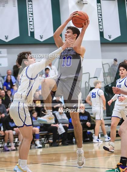 Thumbnail 2 in Haldane vs. Millbrook (NYSPHSAA Class C Regional Semifinal) photogallery.