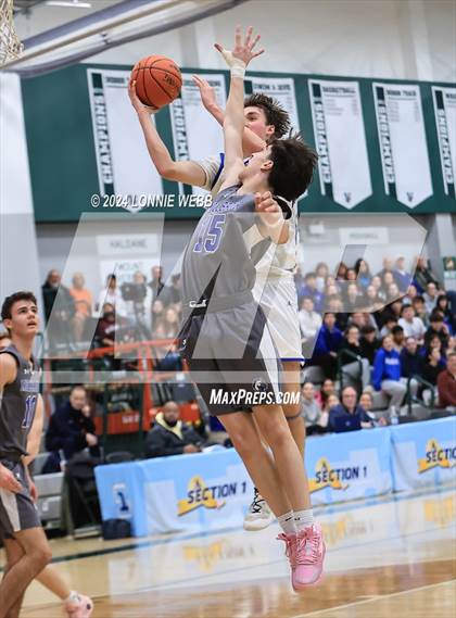 Thumbnail 1 in Haldane vs. Millbrook (NYSPHSAA Class C Regional Semifinal) photogallery.