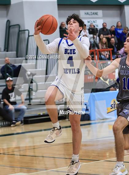 Thumbnail 3 in Haldane vs. Millbrook (NYSPHSAA Class C Regional Semifinal) photogallery.