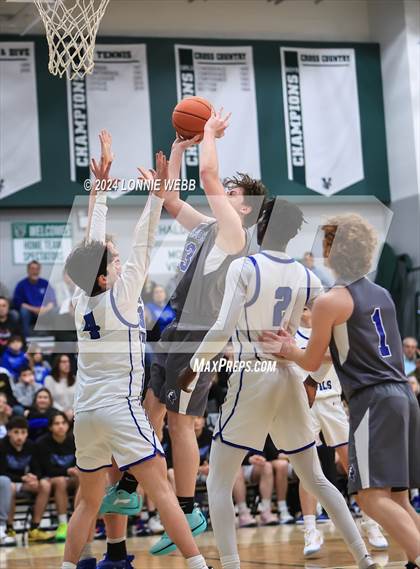 Thumbnail 1 in Haldane vs. Millbrook (NYSPHSAA Class C Regional Semifinal) photogallery.