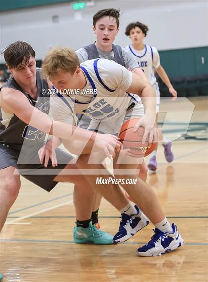 Thumbnail 1 in Haldane vs. Millbrook (NYSPHSAA Class C Regional Semifinal) photogallery.