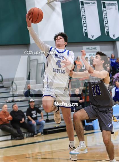 Thumbnail 2 in Haldane vs. Millbrook (NYSPHSAA Class C Regional Semifinal) photogallery.