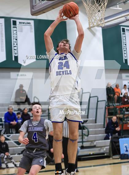 Thumbnail 2 in Haldane vs. Millbrook (NYSPHSAA Class C Regional Semifinal) photogallery.
